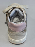 Chaussures basses Babybotte Kooks 8736B024 ivoire leo rose beige